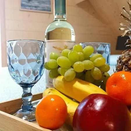 Hébergement de vacances Anielski Zakatek J&r Nad Baltykiem Delux Z Balia Ogrodowa Z Jacuzzi I Klimatyzacja *