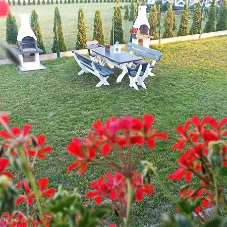 Anielski Zakatek J&r Nad Baltykiem Delux Z Balia Ogrodowa Z Jacuzzi I Klimatyzacja Holiday home Mielenko