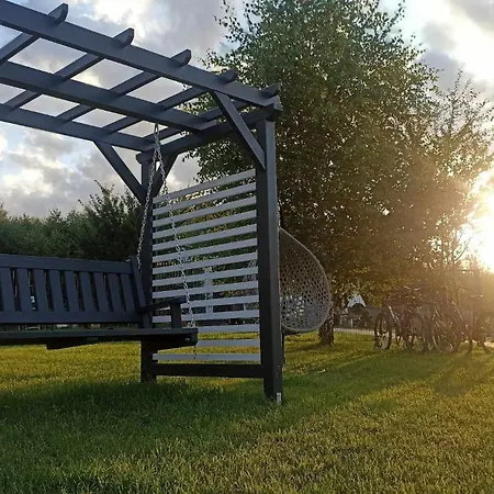 Anielski Zakatek J&r Nad Baltykiem Delux Z Balia Ogrodowa Z Jacuzzi I Klimatyzacja * ملنك