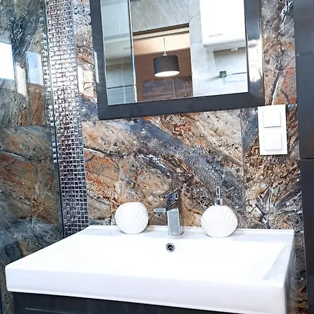 Anielski Zakatek J&r Nad Baltykiem Delux Z Balia Ogrodowa Z Jacuzzi I Klimatyzacja *